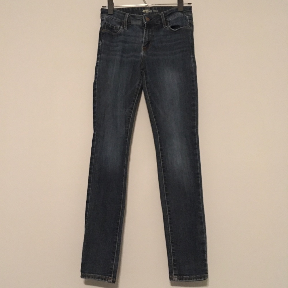 Old Navy rockstar mid rise super skinny jeans